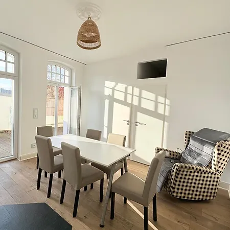 Stylische Messewohnung Mit Garten & Parkplatz * ハノーファー